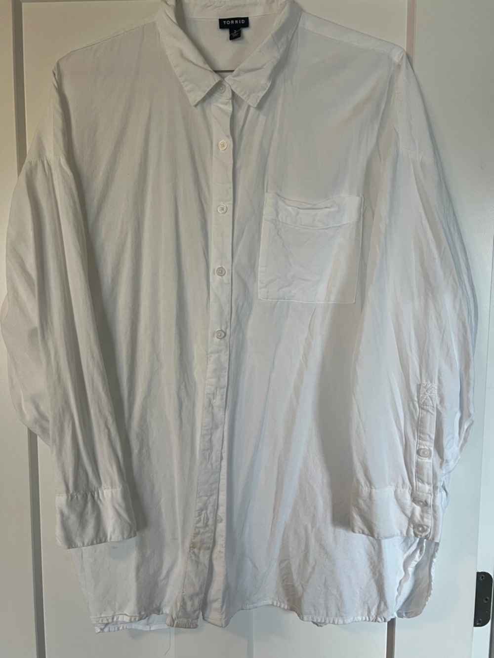 torrid White Relaxed Button-Down Shirt